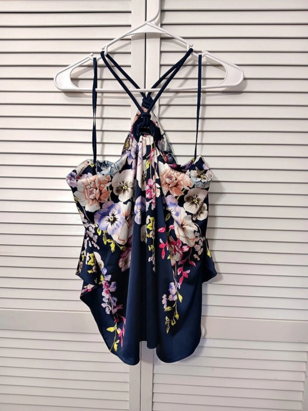 White House Black Market Floral Halter Blouse in Blue & Pink Size Large